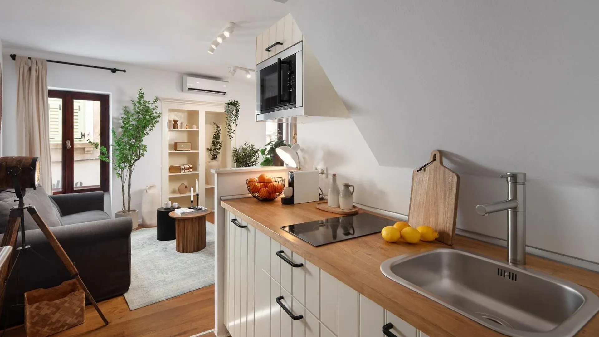 Square Apartment Old Town By Irundo Rovinj
